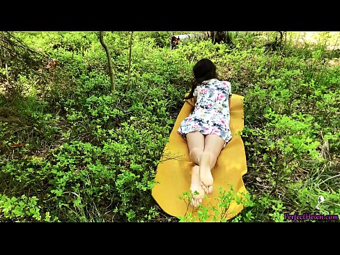 ❤️ टिंडर पर अजनबी मेरी बिल्ली को masturbates और जंगल में जुनून से fucks ❤️  सेक्स हम पर ️